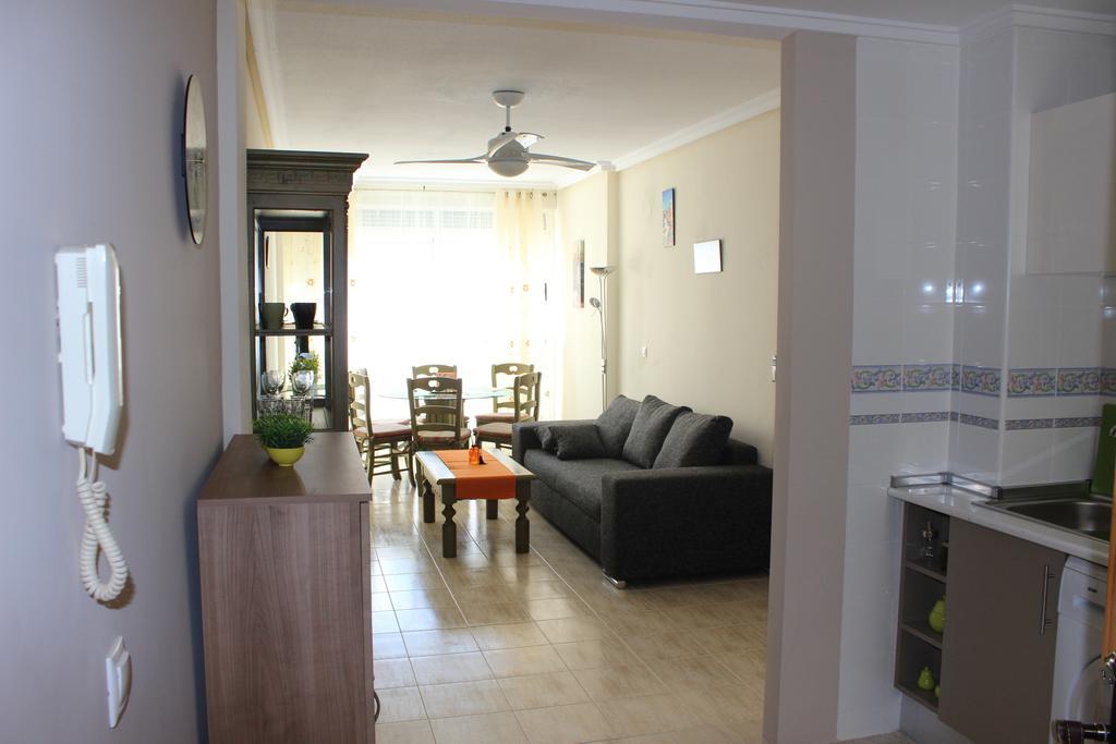 Apartamento Mariposa Lägenhet Torrevieja Rum bild