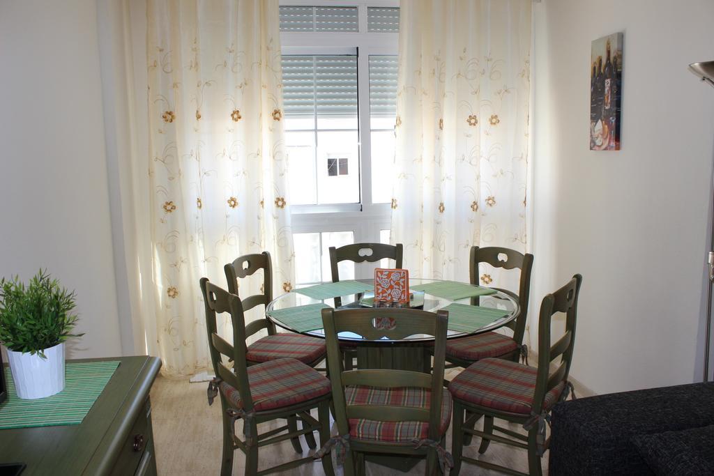 Apartamento Mariposa Lägenhet Torrevieja Rum bild