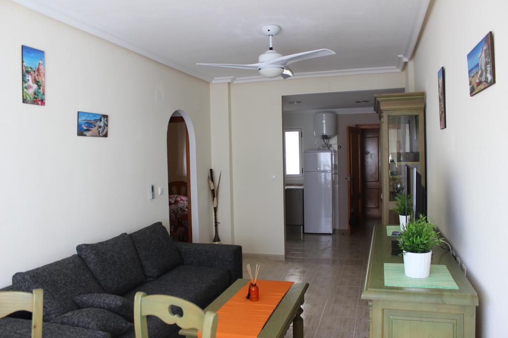 Apartamento Mariposa Lägenhet Torrevieja Rum bild